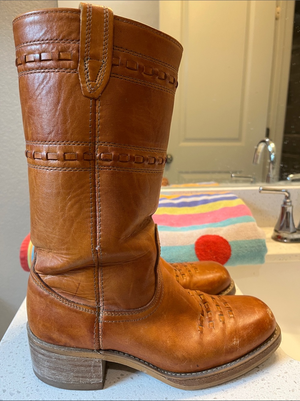 Women’s Tall Leather Heeled Frye campus “like “boots - Picture 2 of 9